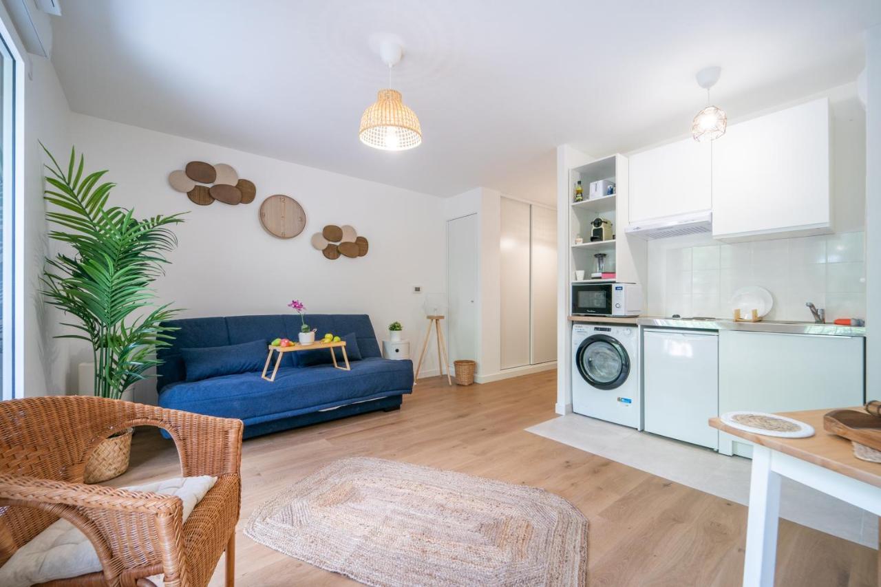 Sensations - Dans Le Quartier Daffaires Apartment